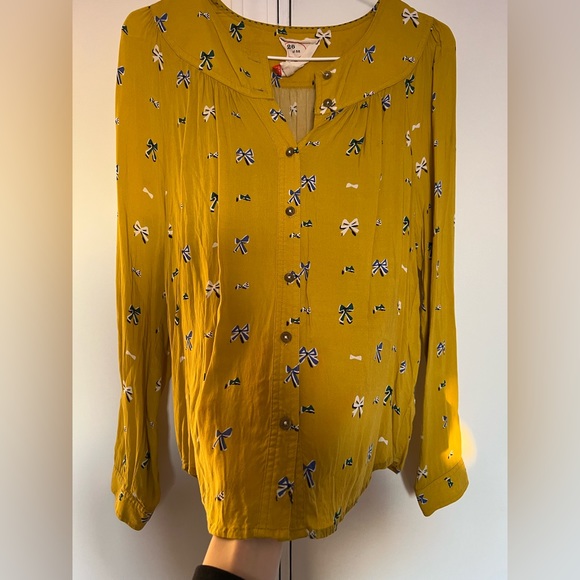 Anthropologie mustard yellow long-sleeve blouse - size 2 - Picture 4 of 5